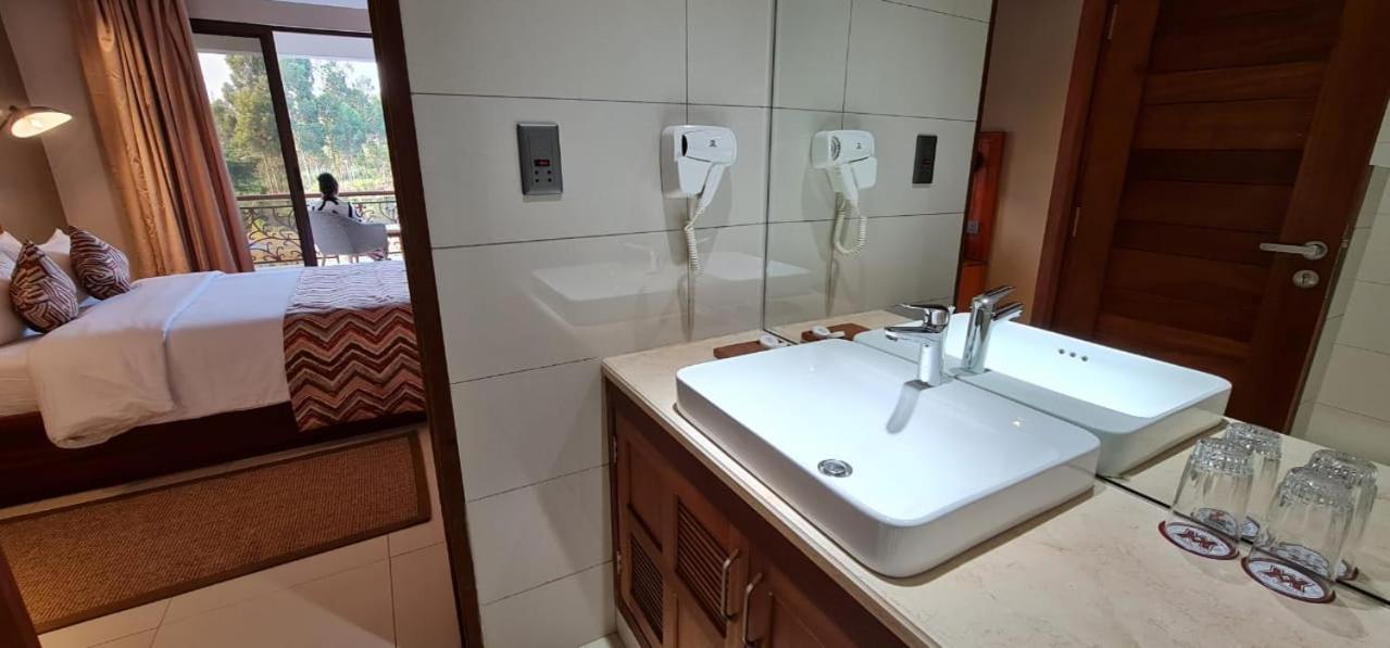 Kampala Nile Resort Seeta Εξωτερικό φωτογραφία